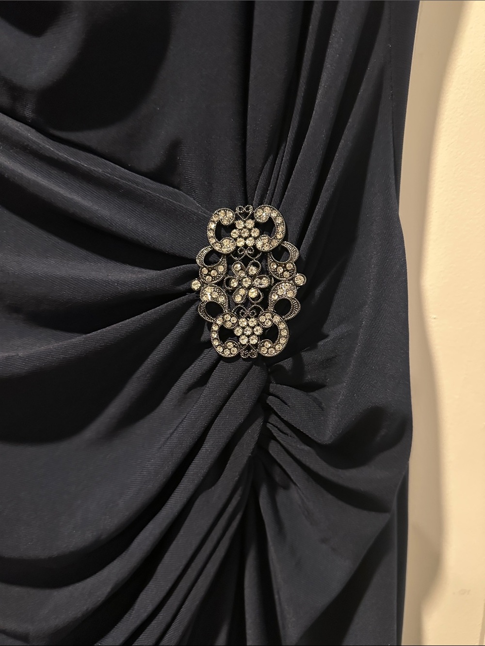 Ralph Lauren Navy Sleeveless Draped Maxi Gown with Brooch - Picture 2 of 7
